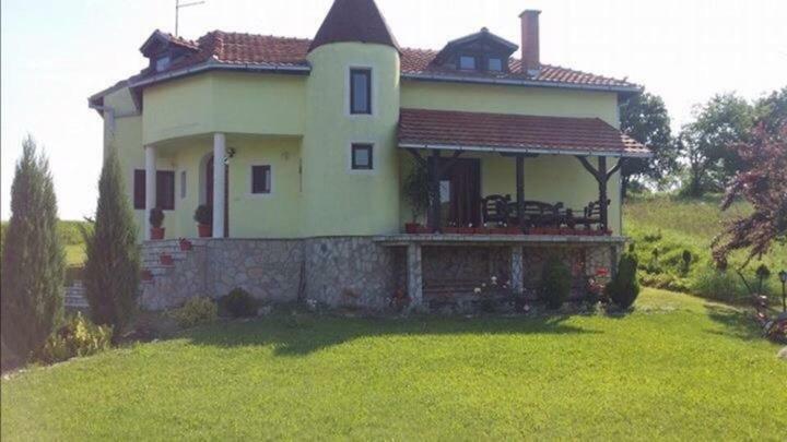 Holiday Home Rodjak Sa Sela Mionica ภายนอก รูปภาพ